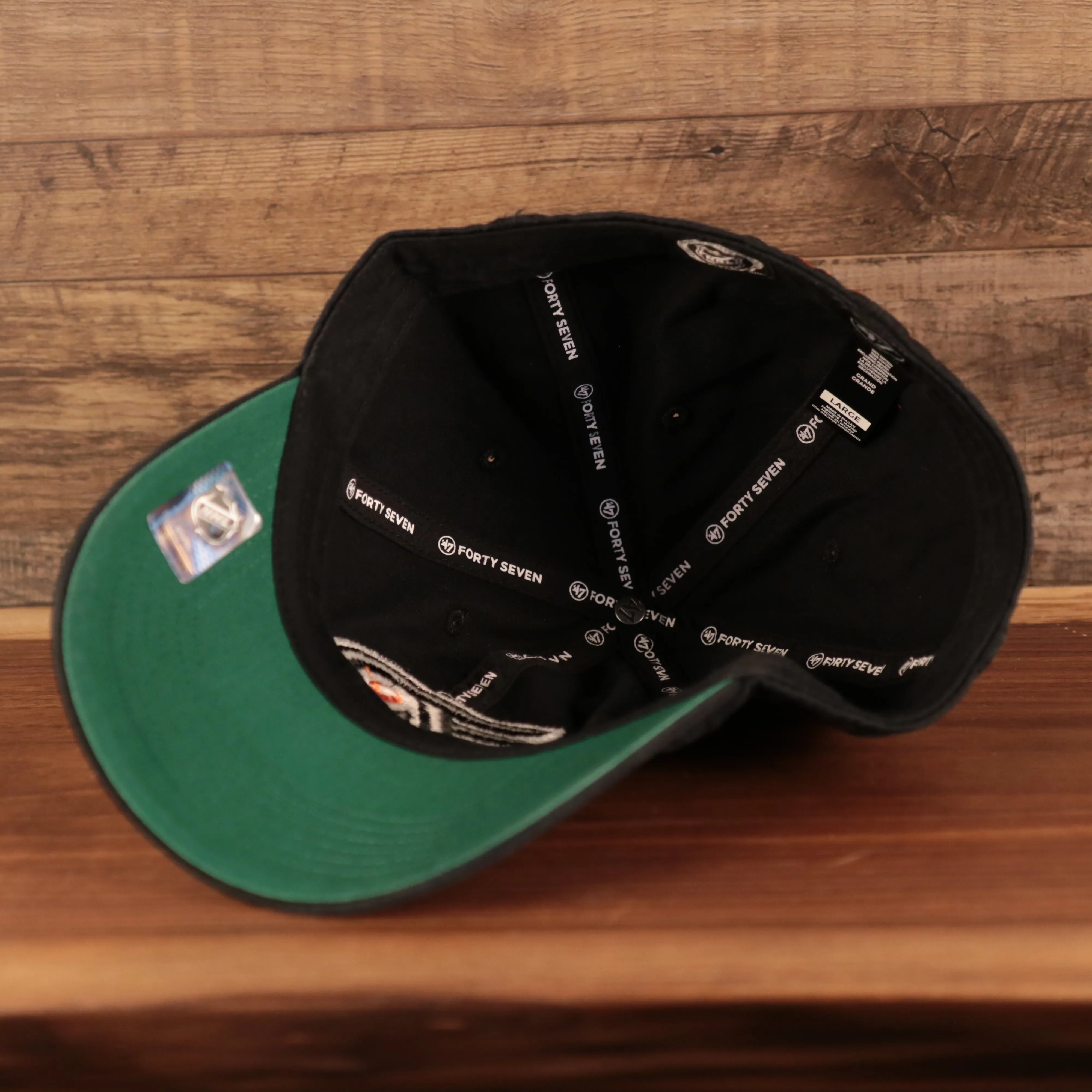 47 BRAND | PHILADELPHIA FLYERS | FLYERS LOGO FRONT | PHILADELPHIA FLYERS LETTERING BACK | FRANCHISE | FITTED HAT | BLACK |