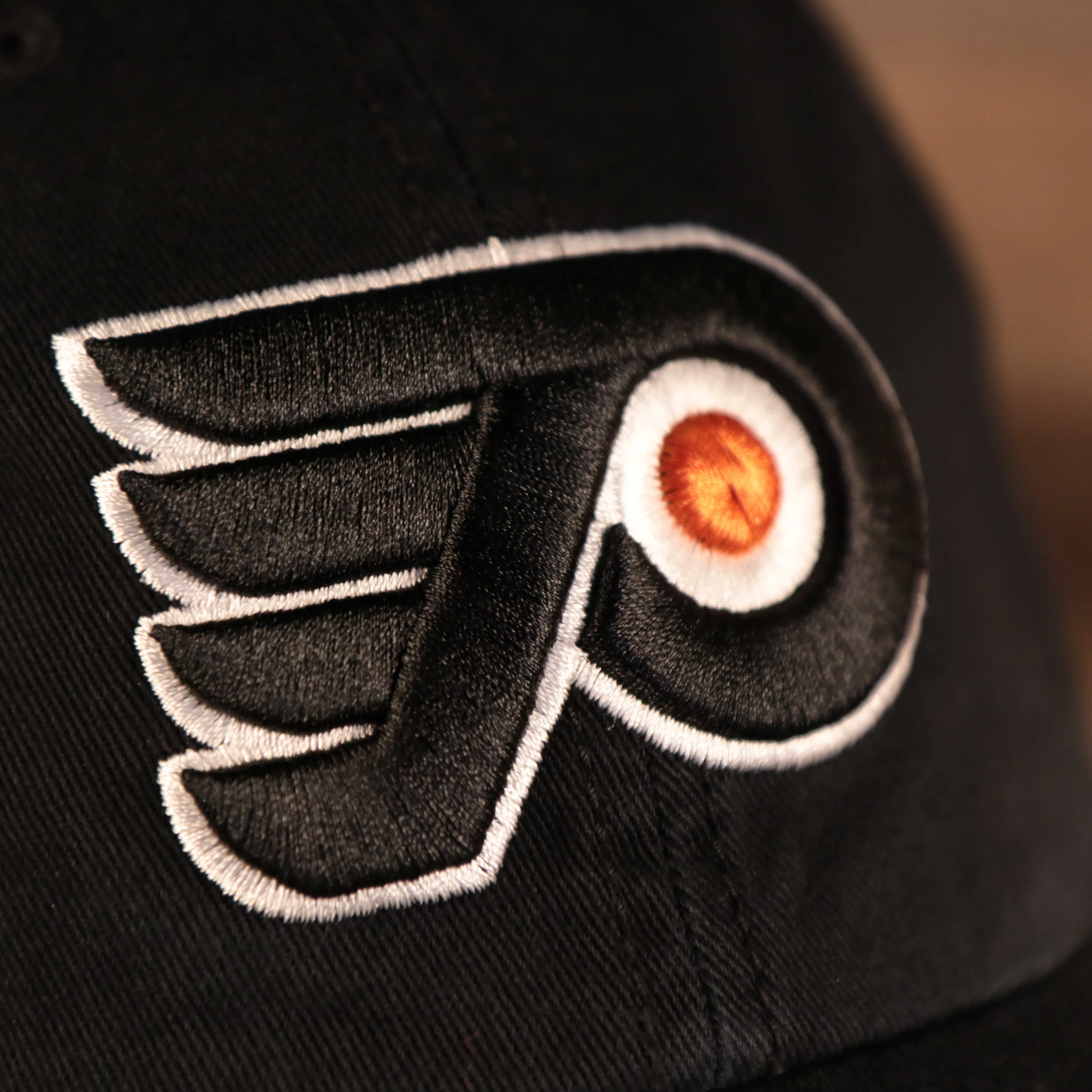 47 BRAND | PHILADELPHIA FLYERS | FLYERS LOGO FRONT | PHILADELPHIA FLYERS LETTERING BACK | FRANCHISE | FITTED HAT | BLACK |