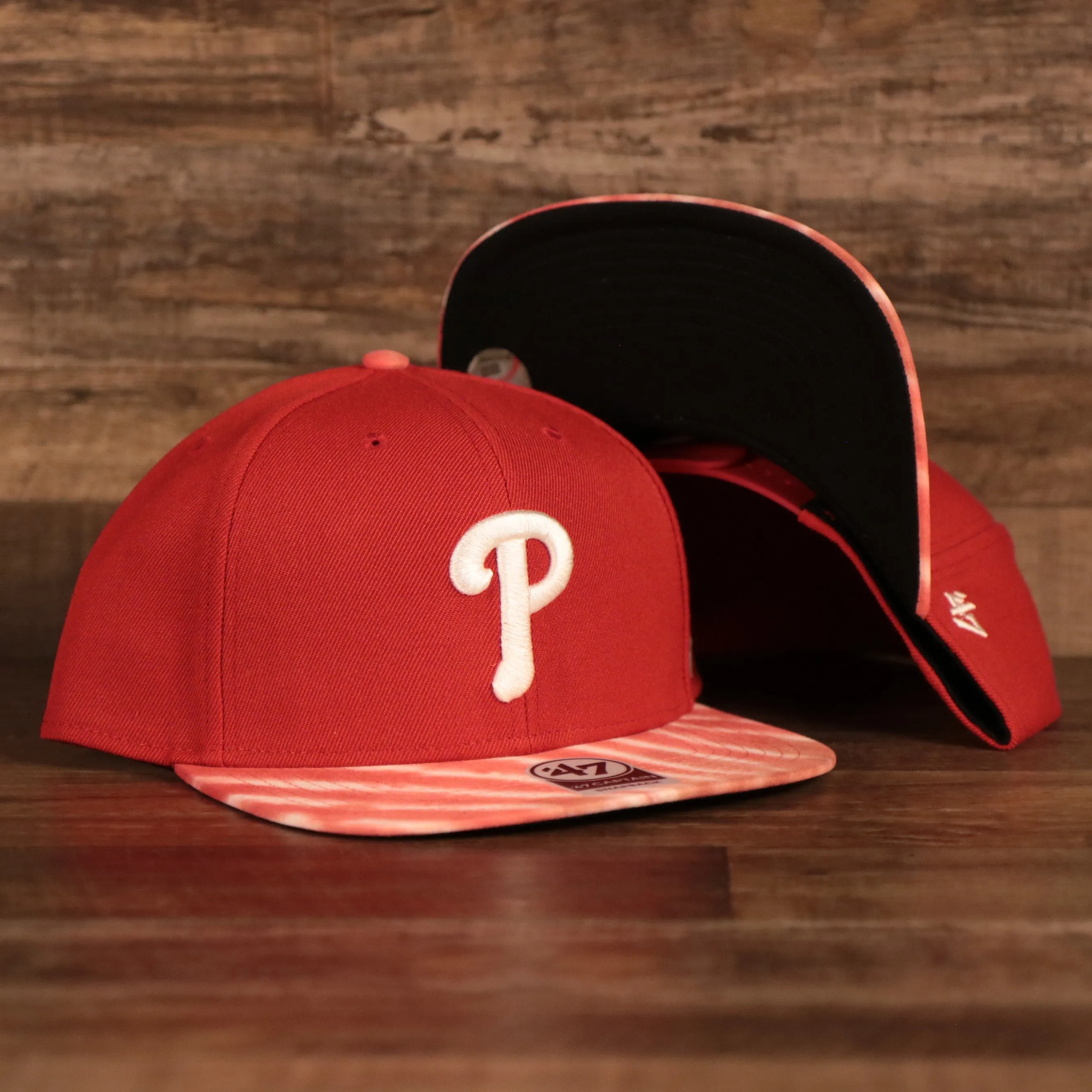 47 BRAND | PHILADELPHIA PHILLIES | TRUCKIN TEAM | CAPTAIN | TIE DYE BRIM | BLACK UNDERBRIM | SNAPBACK HAT | RED/TIE DYE | OSFM