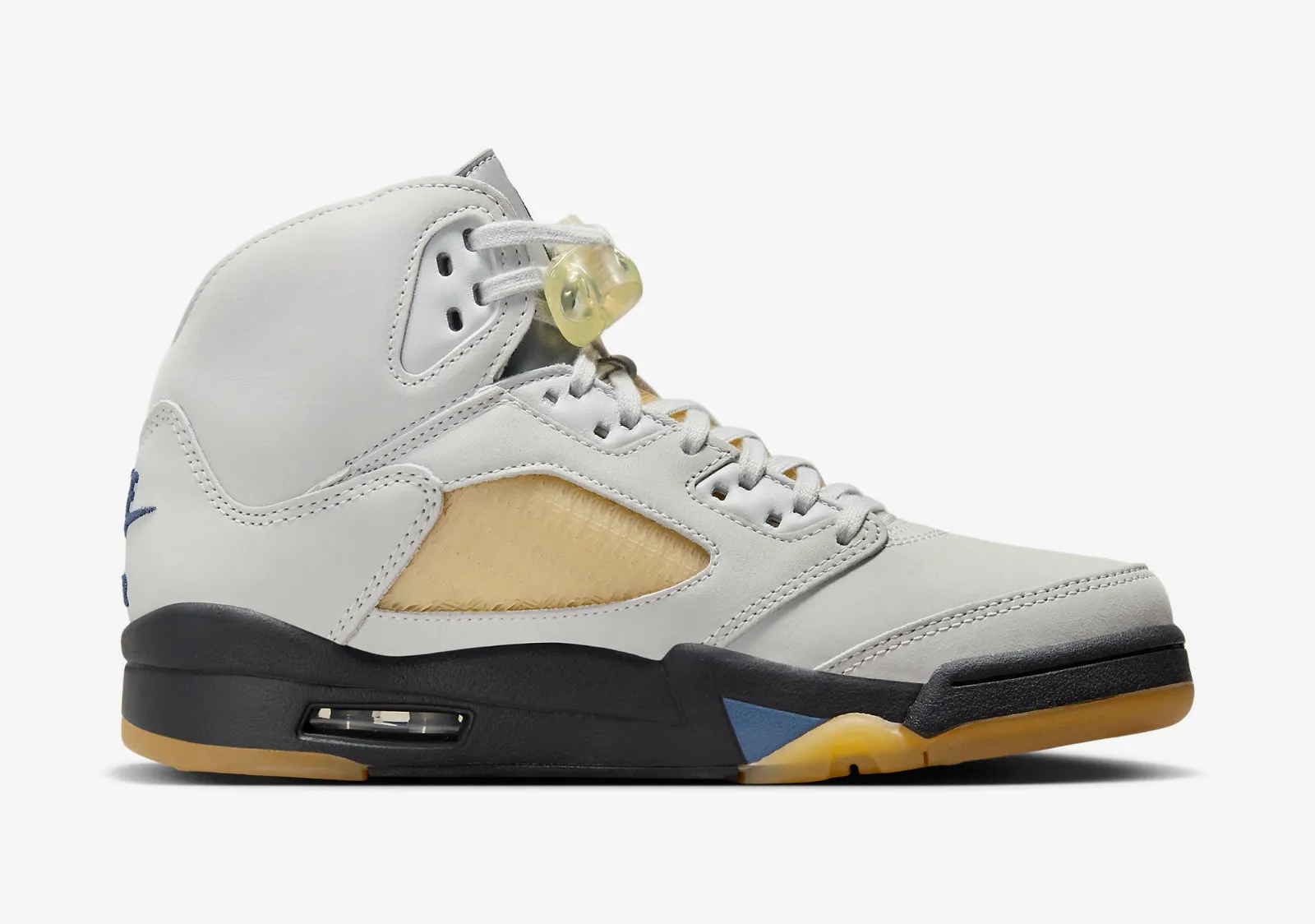 A Ma Maniere x Air Jordan 5 Retro Dawn Photon Dust Black Diffused Blue Pale Ivory FZ5758-004