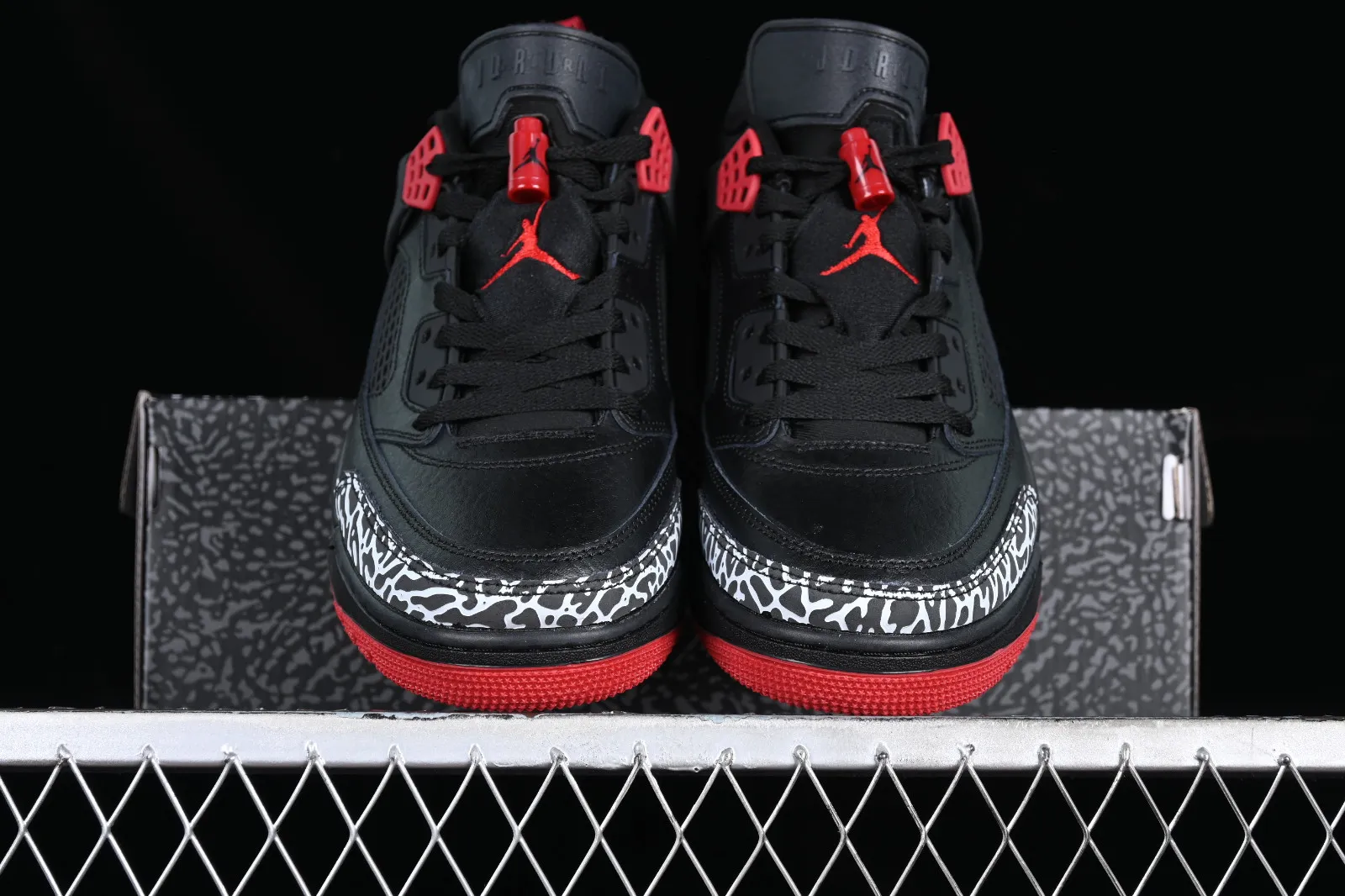 Air Jordan Spizike Low Bred Black Red FQ1759-600