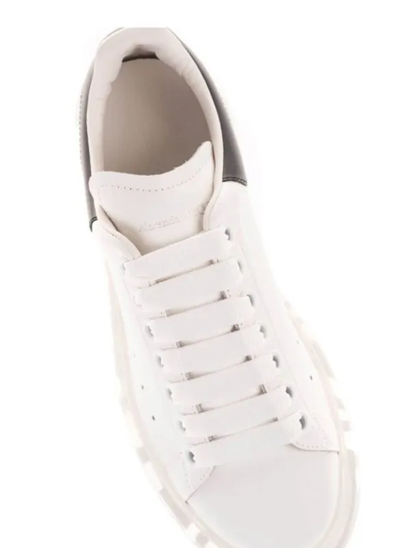 Alexander Mcqueen Oversize sneakers in white and black