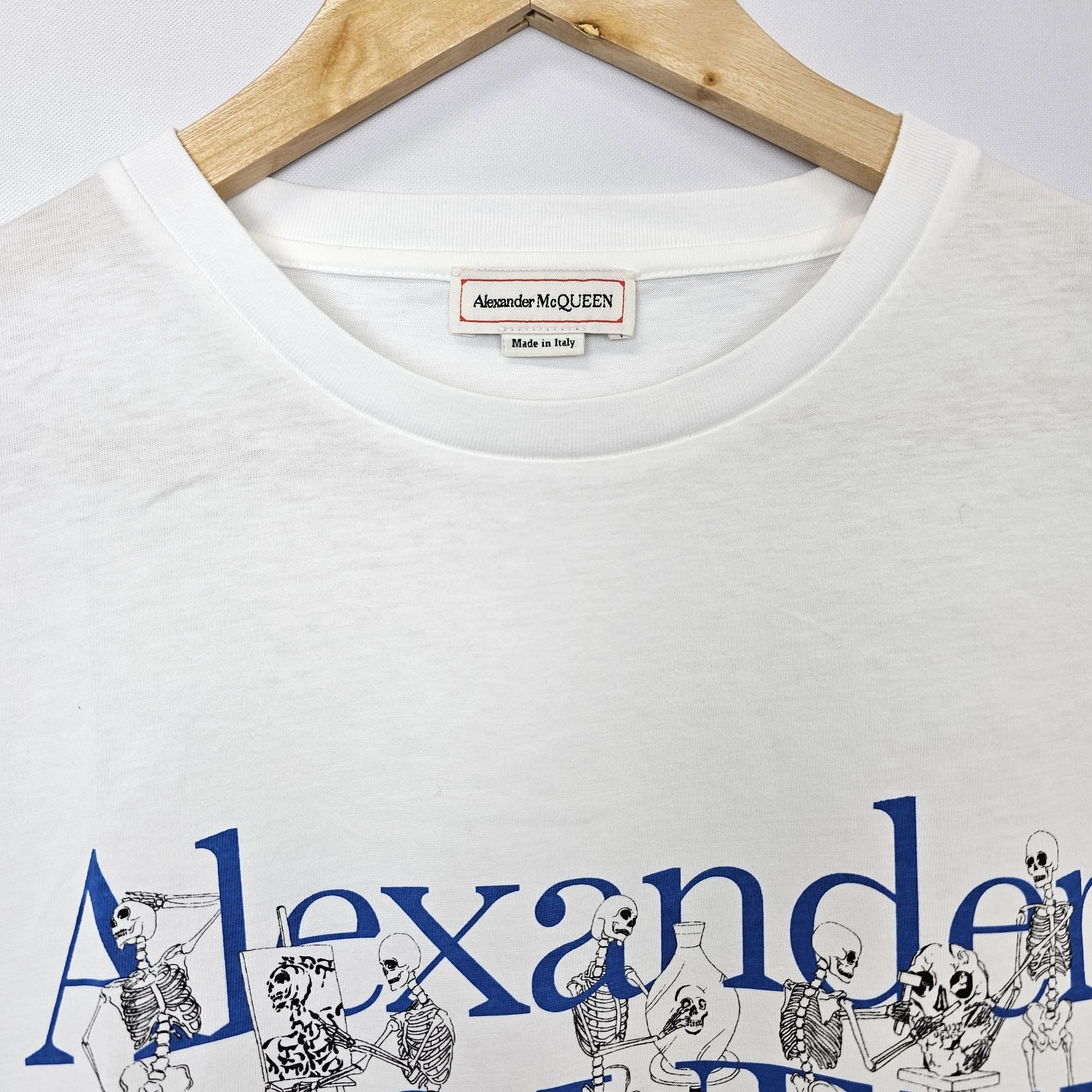 Alexander McQueen street style logo t-shirts