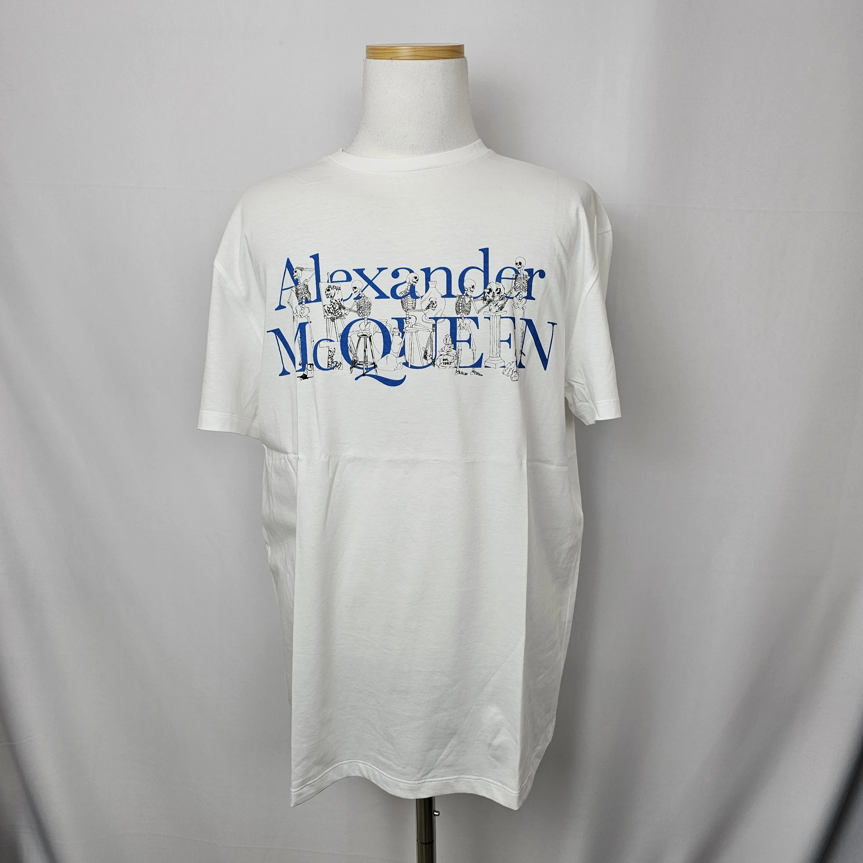 Alexander McQueen street style logo t-shirts