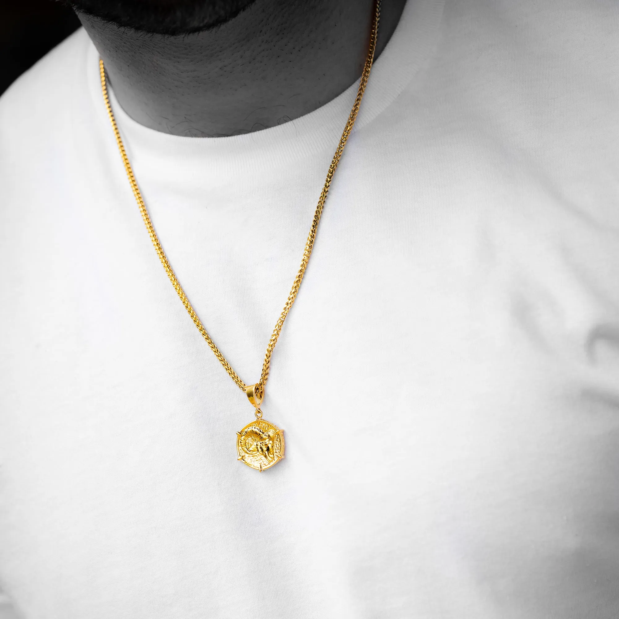 Aries Necklace: Discover High-Quality and Stylish Zodiac Pendants