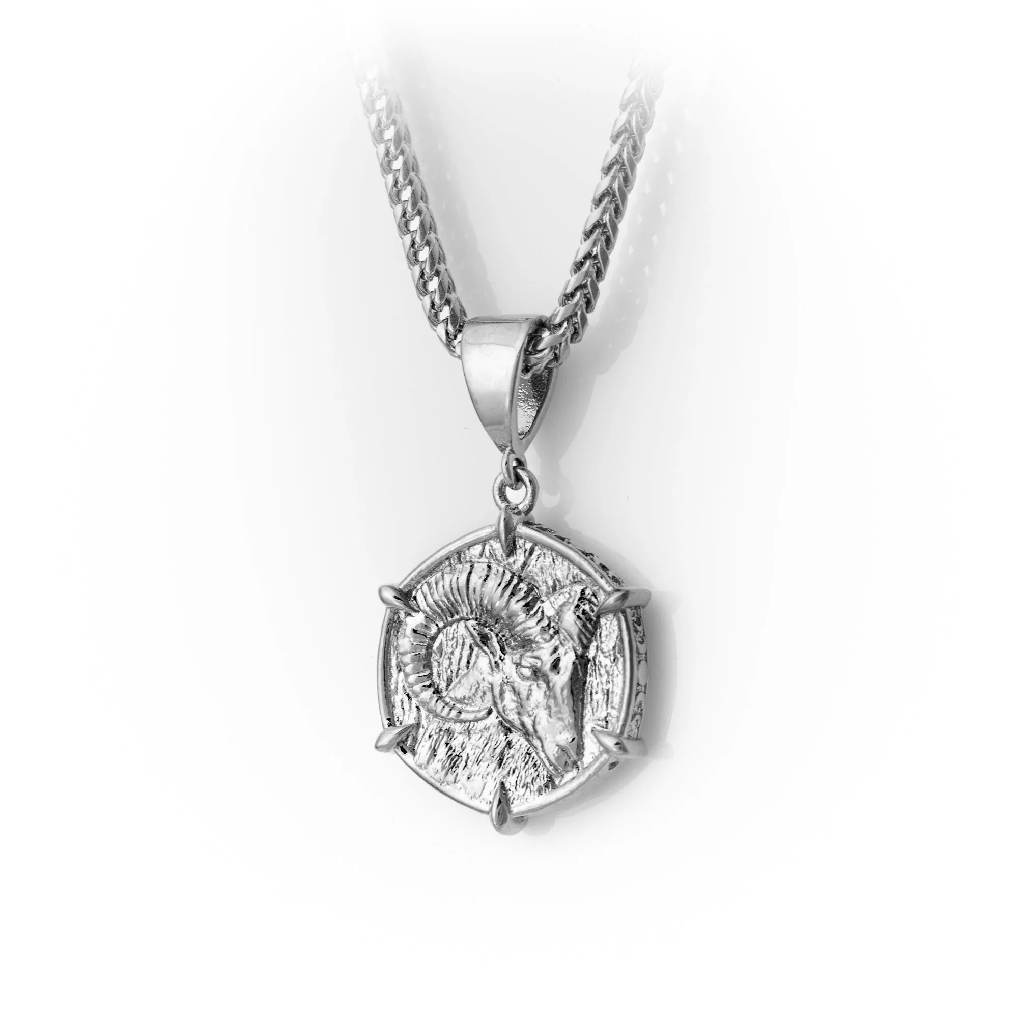 Aries Necklace: Discover High-Quality and Stylish Zodiac Pendants