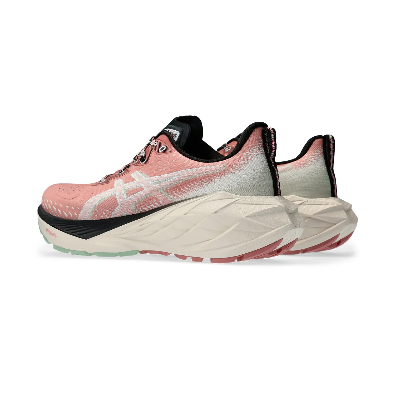 Asics Novablast 4 TR Nature Bathing Rose Rouge