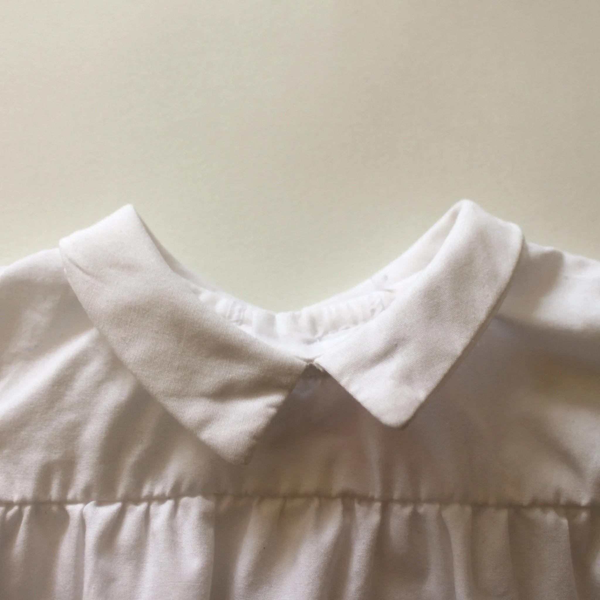 Coqueta White Cotton Blouse - Collared