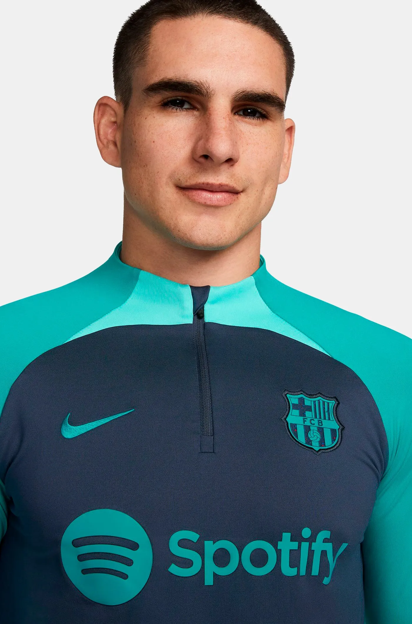 FC Barcelona training shirt 23/24