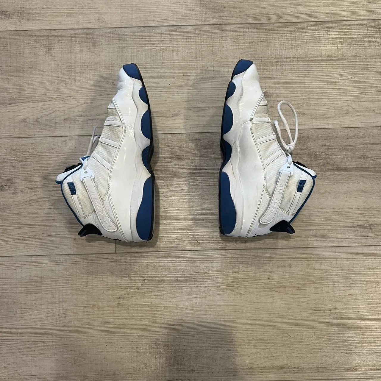 Jordan Men's Blue and White Trainers