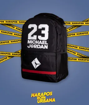 Mochila negra Michael Jordan con letras y línea roja