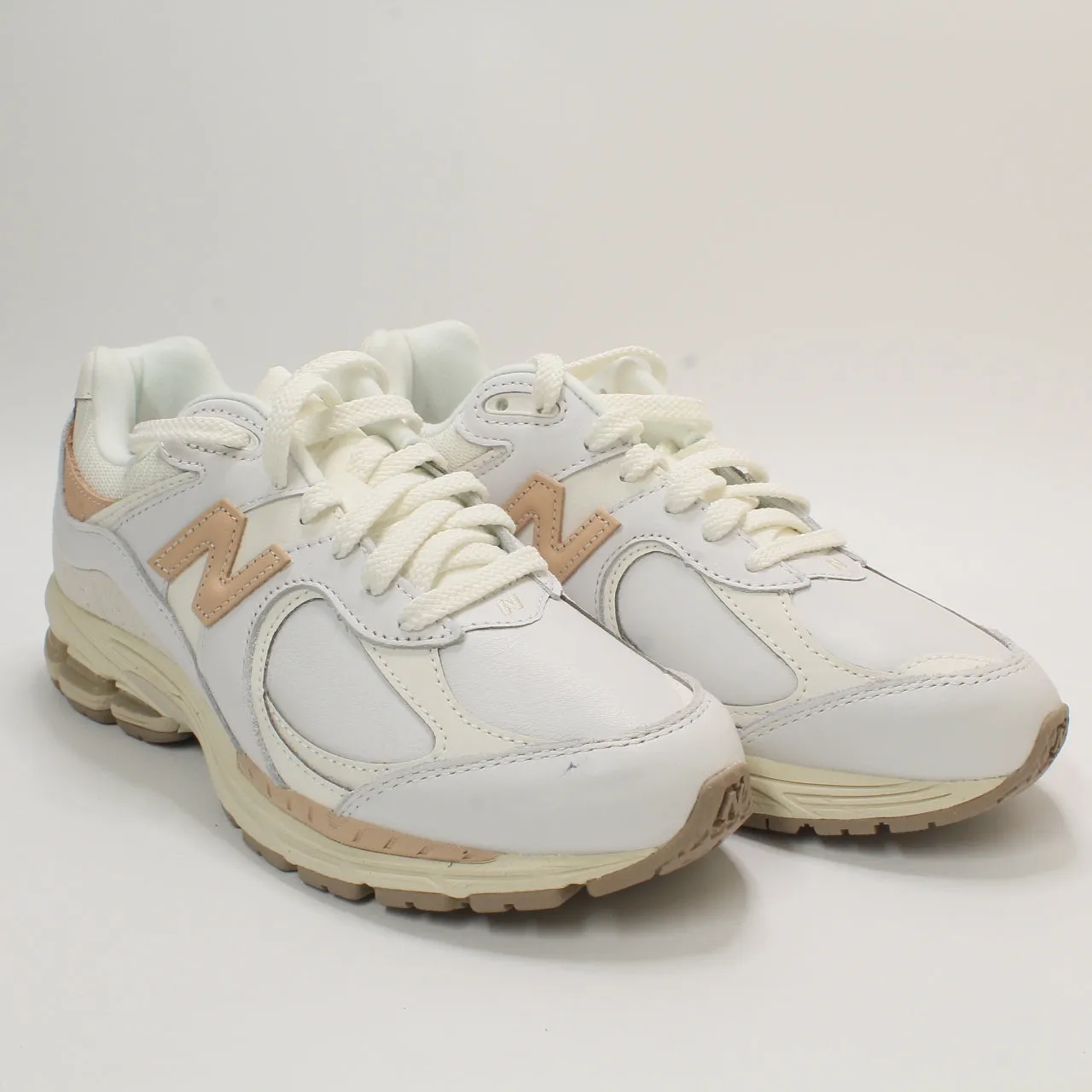 New Balance 2002 Bright White Offwhite Nude Uk Size 5.5