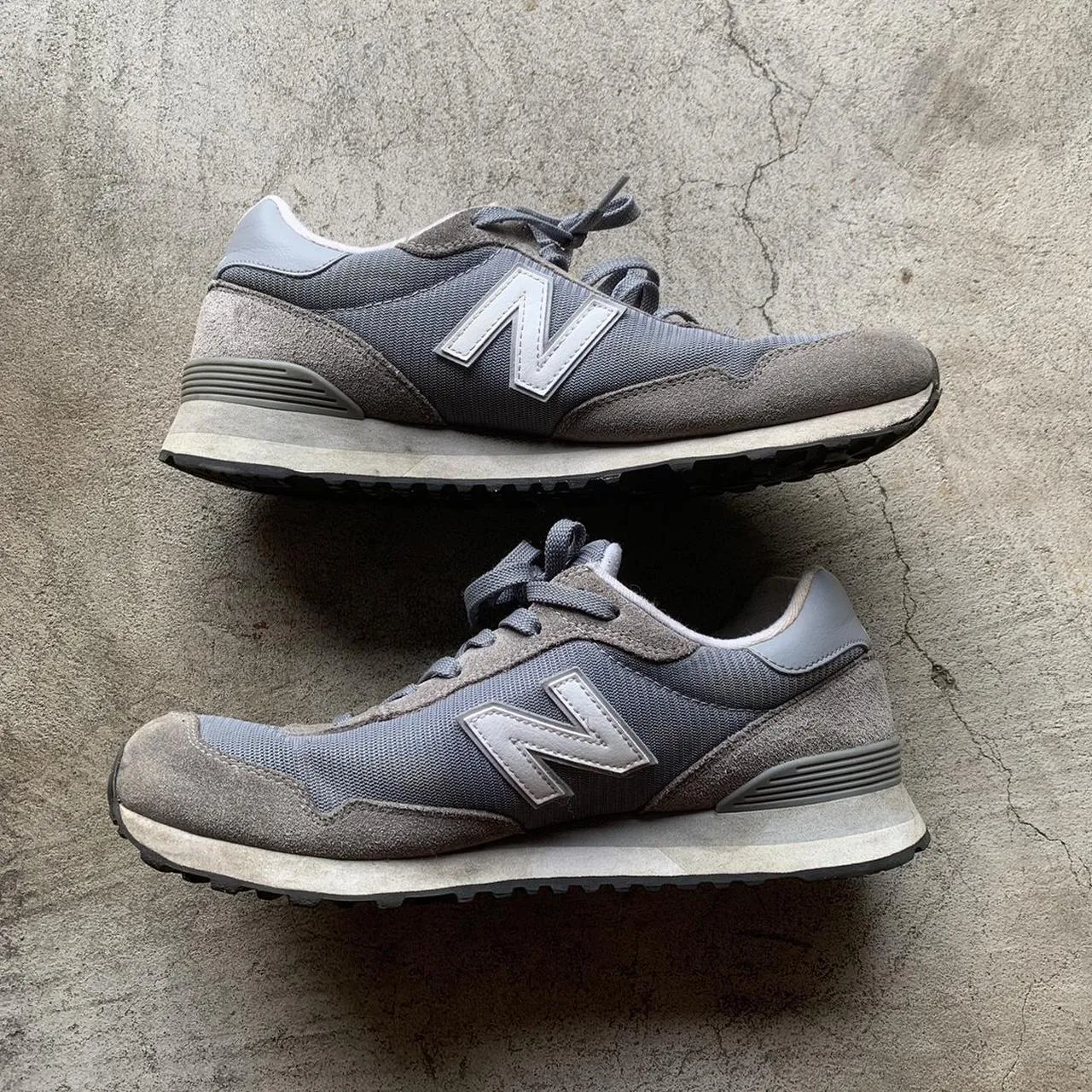 New Balance Men's Grey and White Trainers