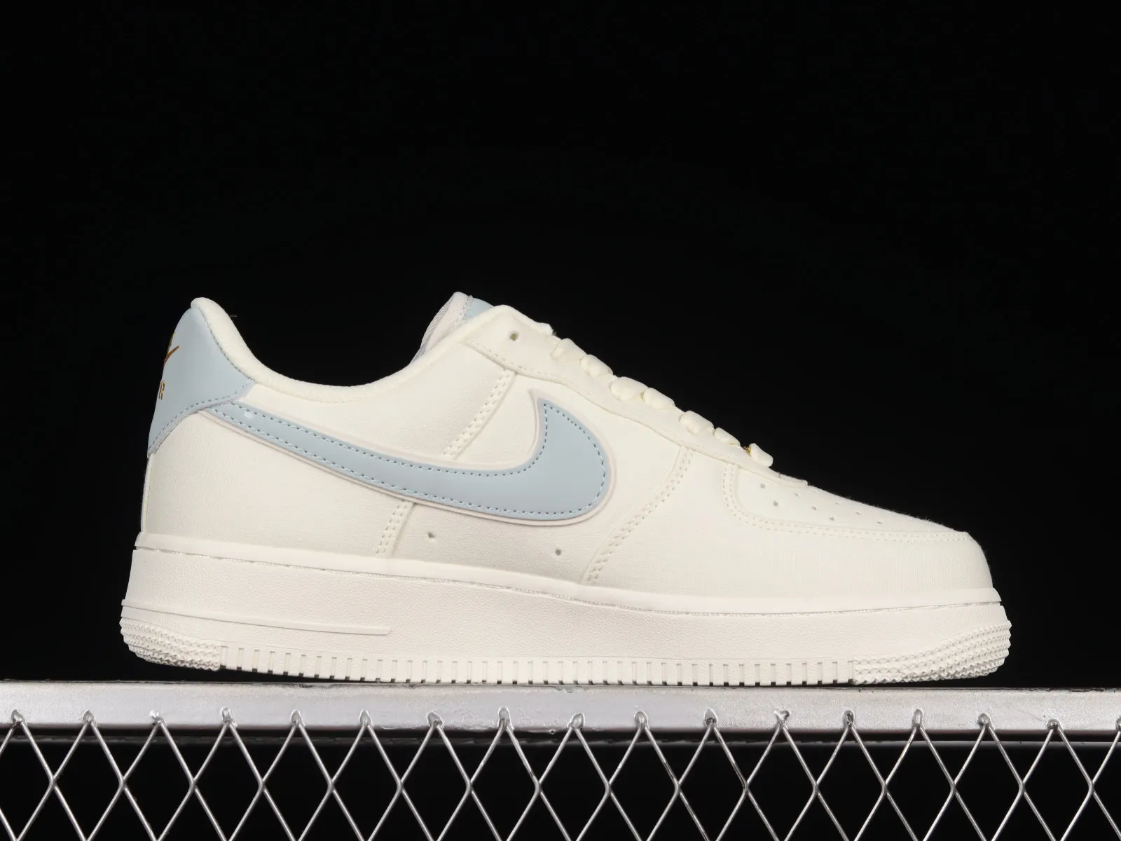 Nike Air Force 1 07 Low Ice Blue Cream Gold MN5696-009