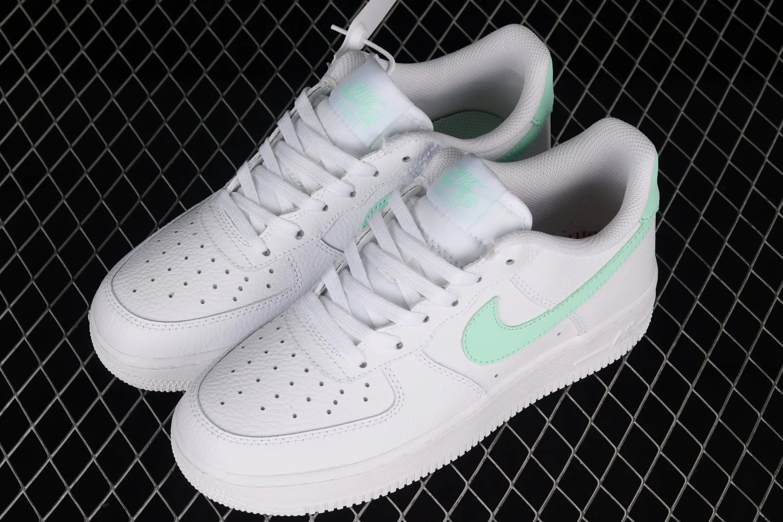 Nike Air Force 1 07 Low White Light Green CT3839-105