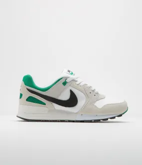 Nike Air Pegasus 89 Shoes in White and Black, Malachite, Photon Dust