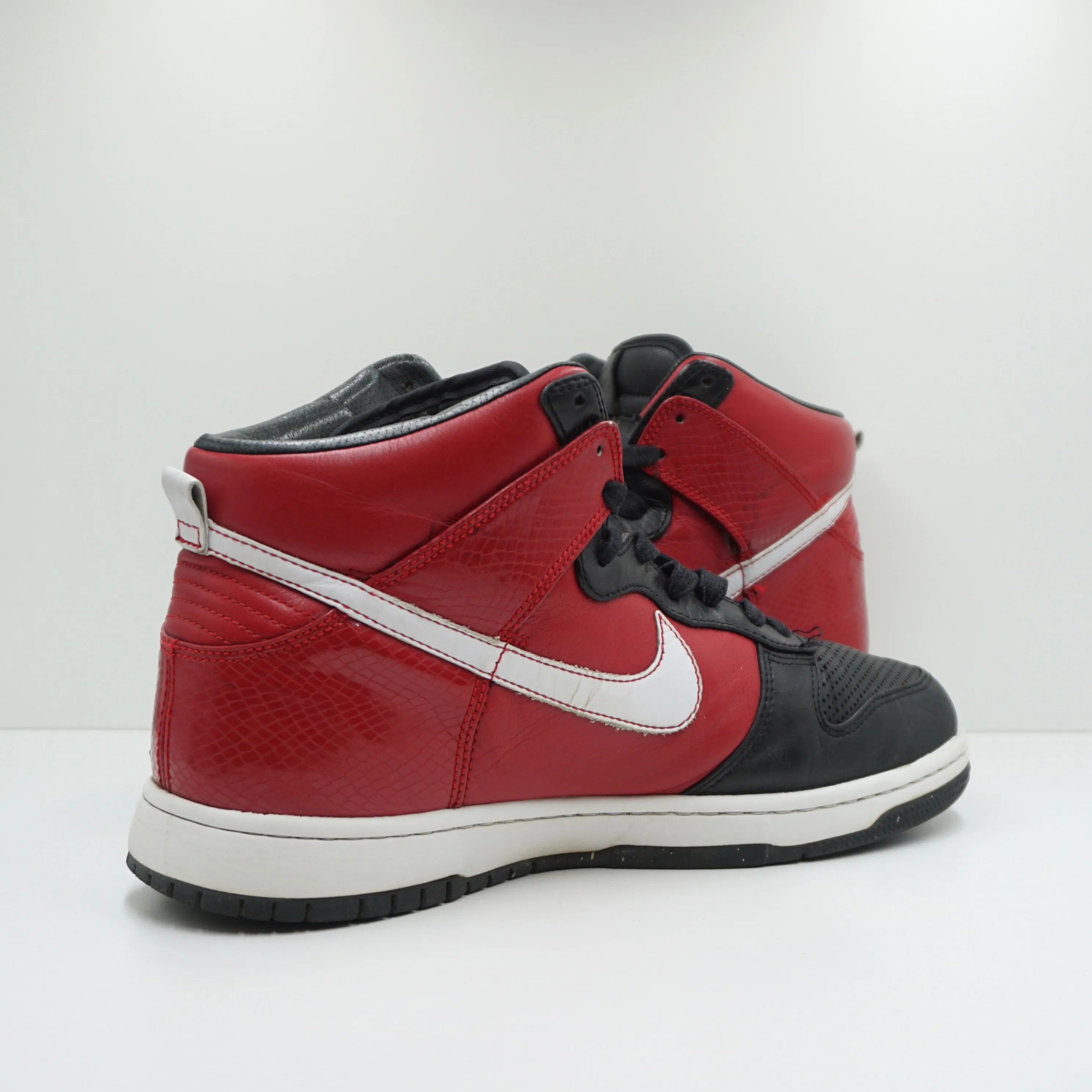 Nike Dunk High Supreme Varsity Red