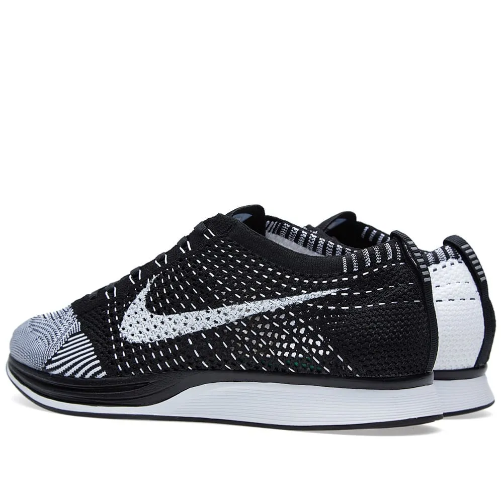 Nike Flyknit RacerBlack & White