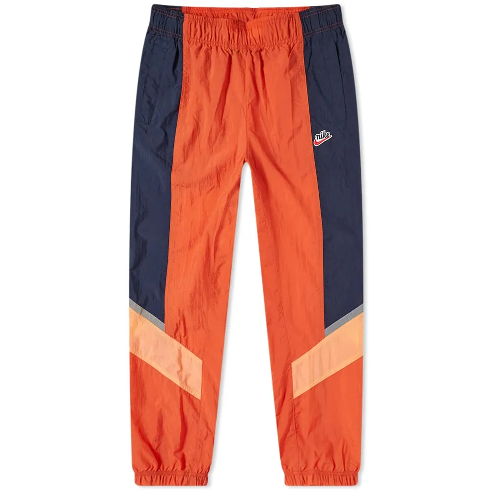 Nike Heritage Windrunner TrackpantMantra Orange & Obsidian