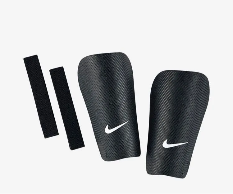 Nike J Guard Shin Guard