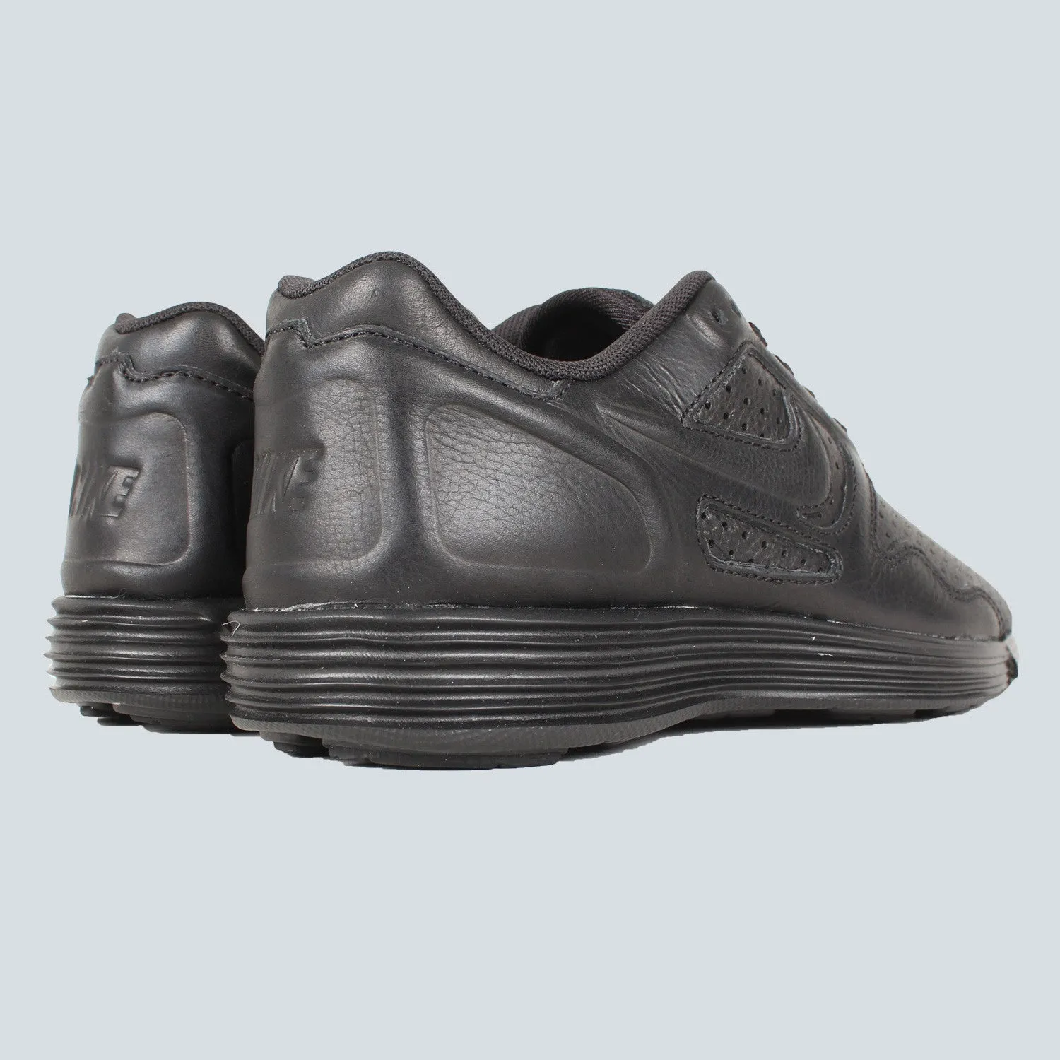 Nike Lunar Flow LSR Premium Black shoes.