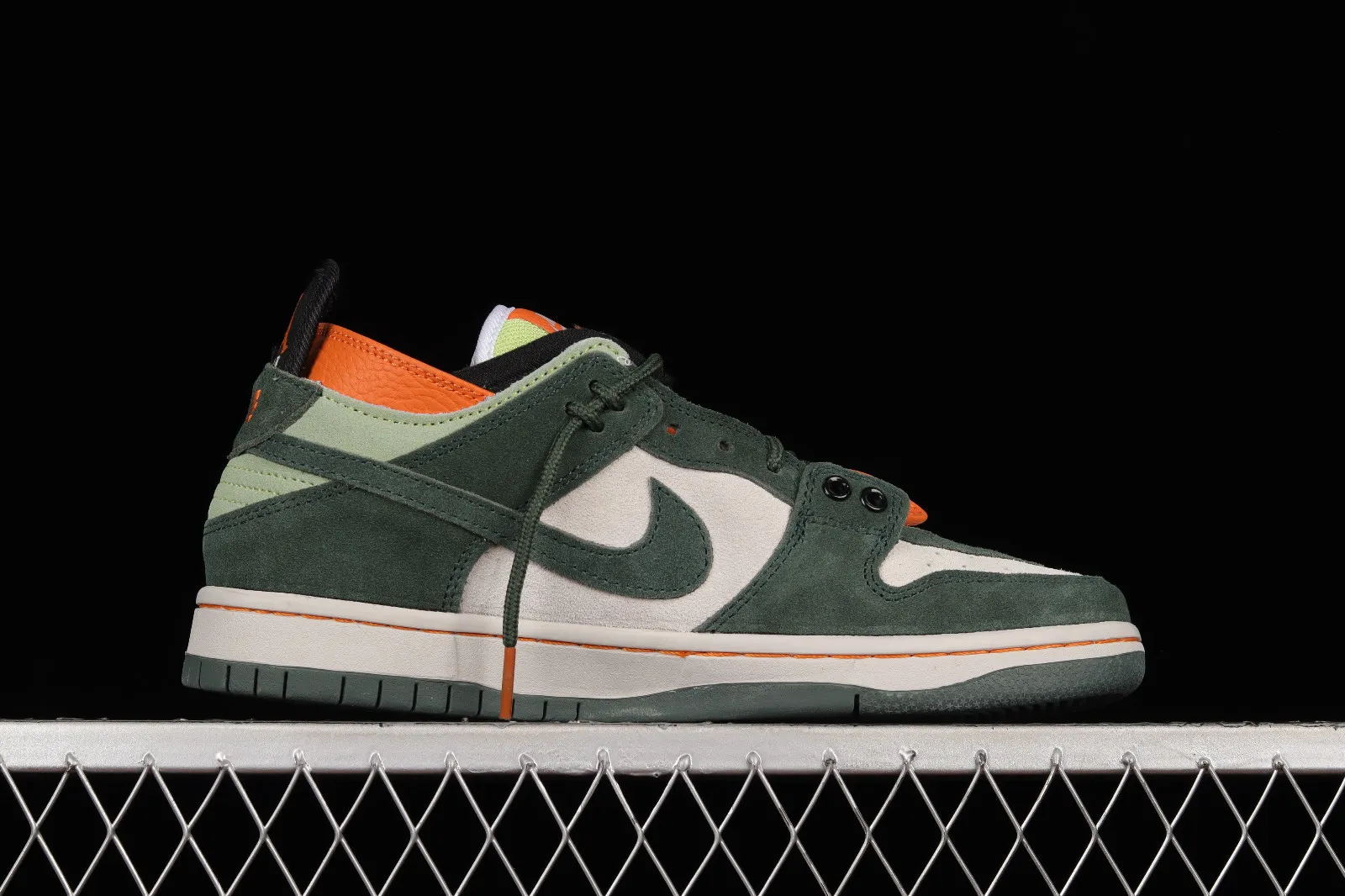 Nike SB Dunk Low Pro Dark Green Orange White BQ6817-188