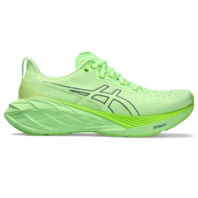 Novablast 4 Fluorescente Asics sneakers.