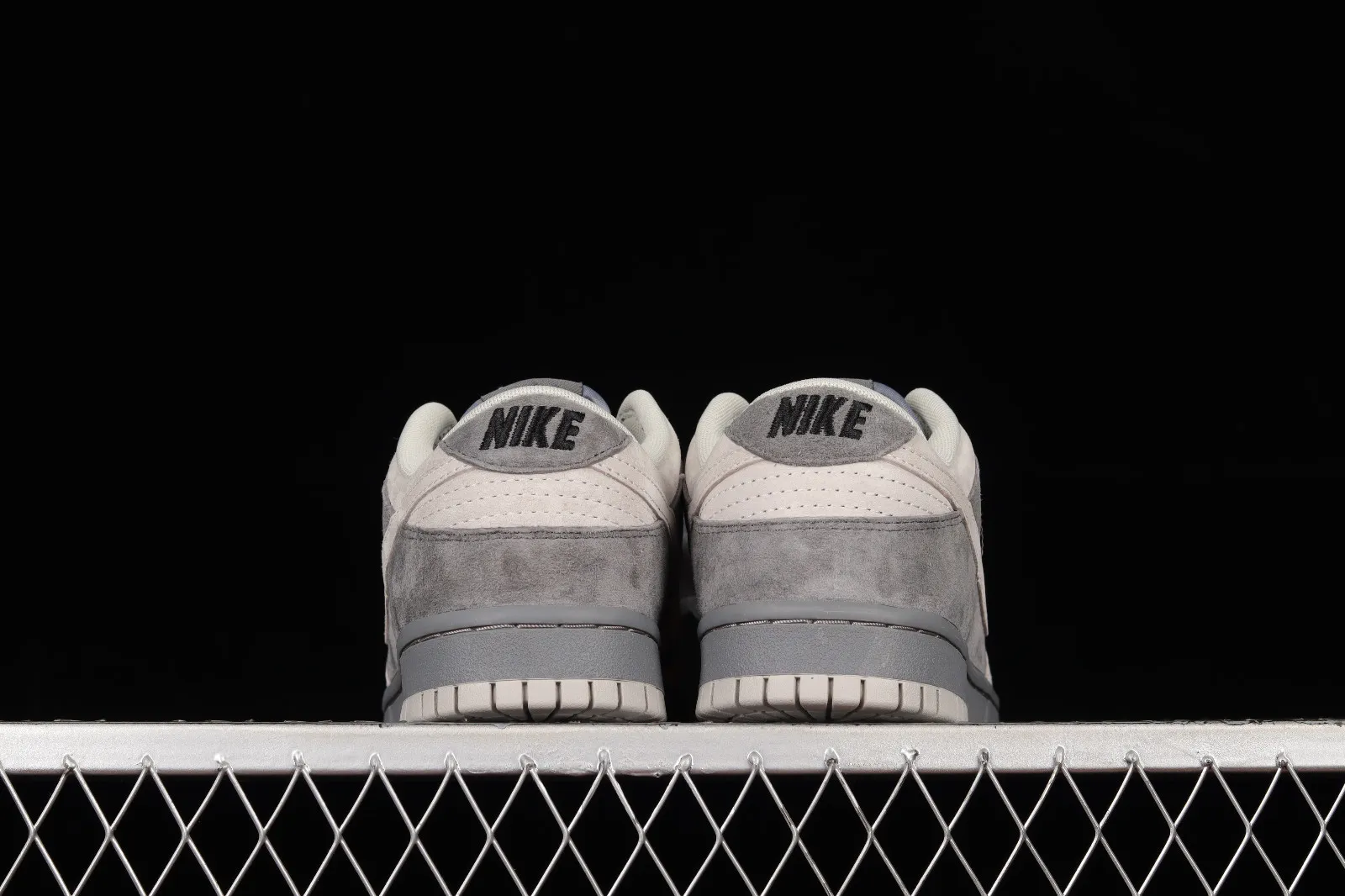 Otomo Katsuhiro x Nike SB Dunk Low Steamboy OST Dark Grey DQ7412-986