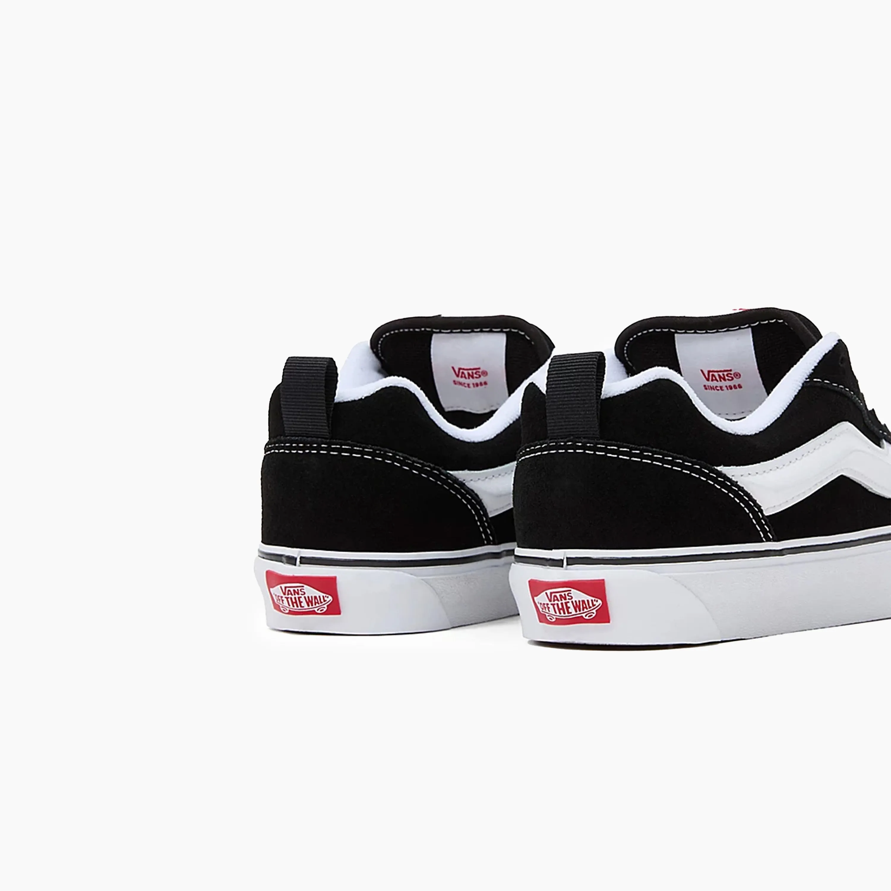 VANS KNU SKOOL BLACK & TRUE WHITE - VN0009QC6BT