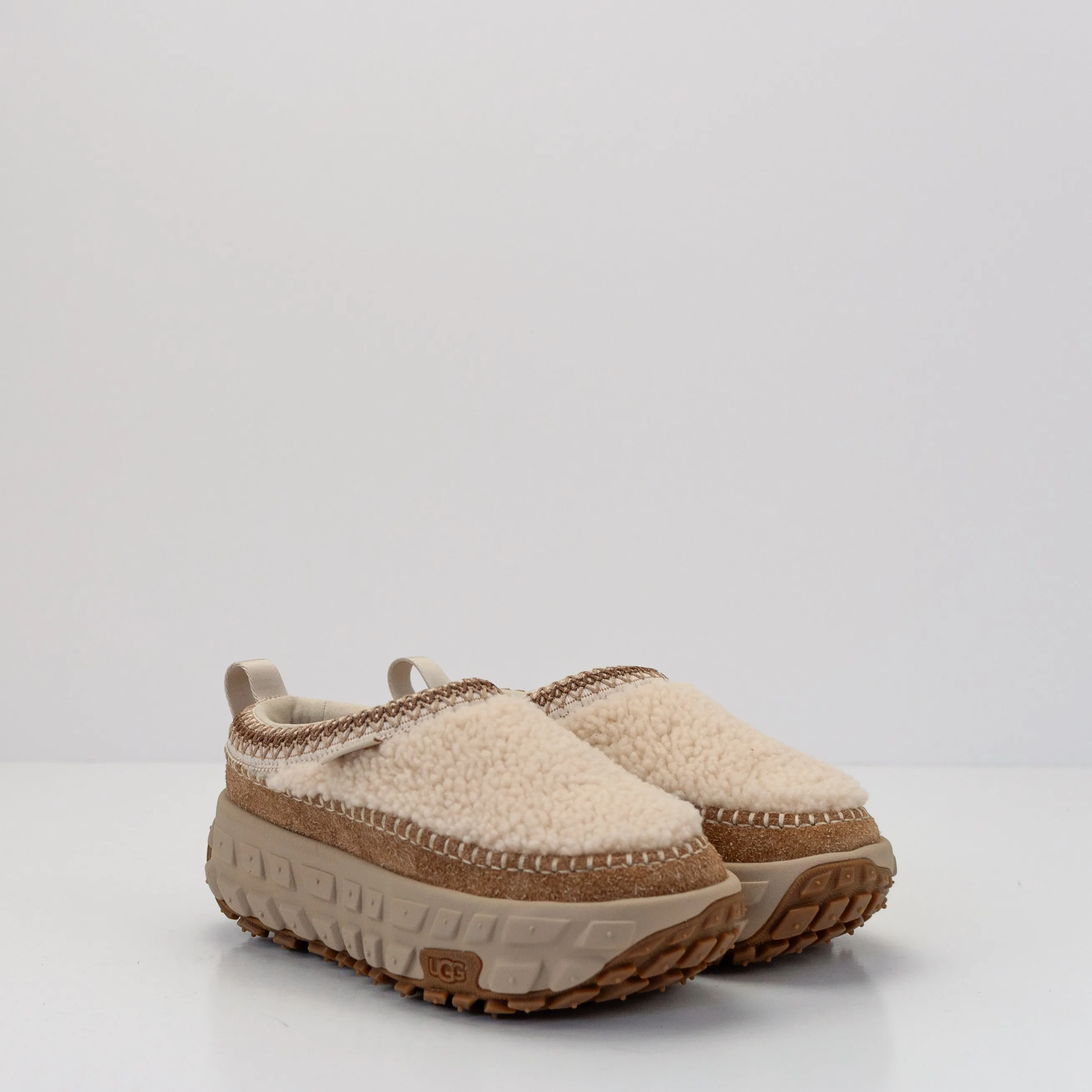 ZUECO - UGG - VENTURE DAZE COZY